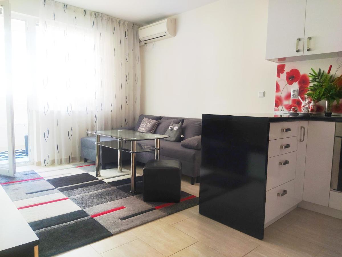 Modern Apartment In 부르가스 외부 사진